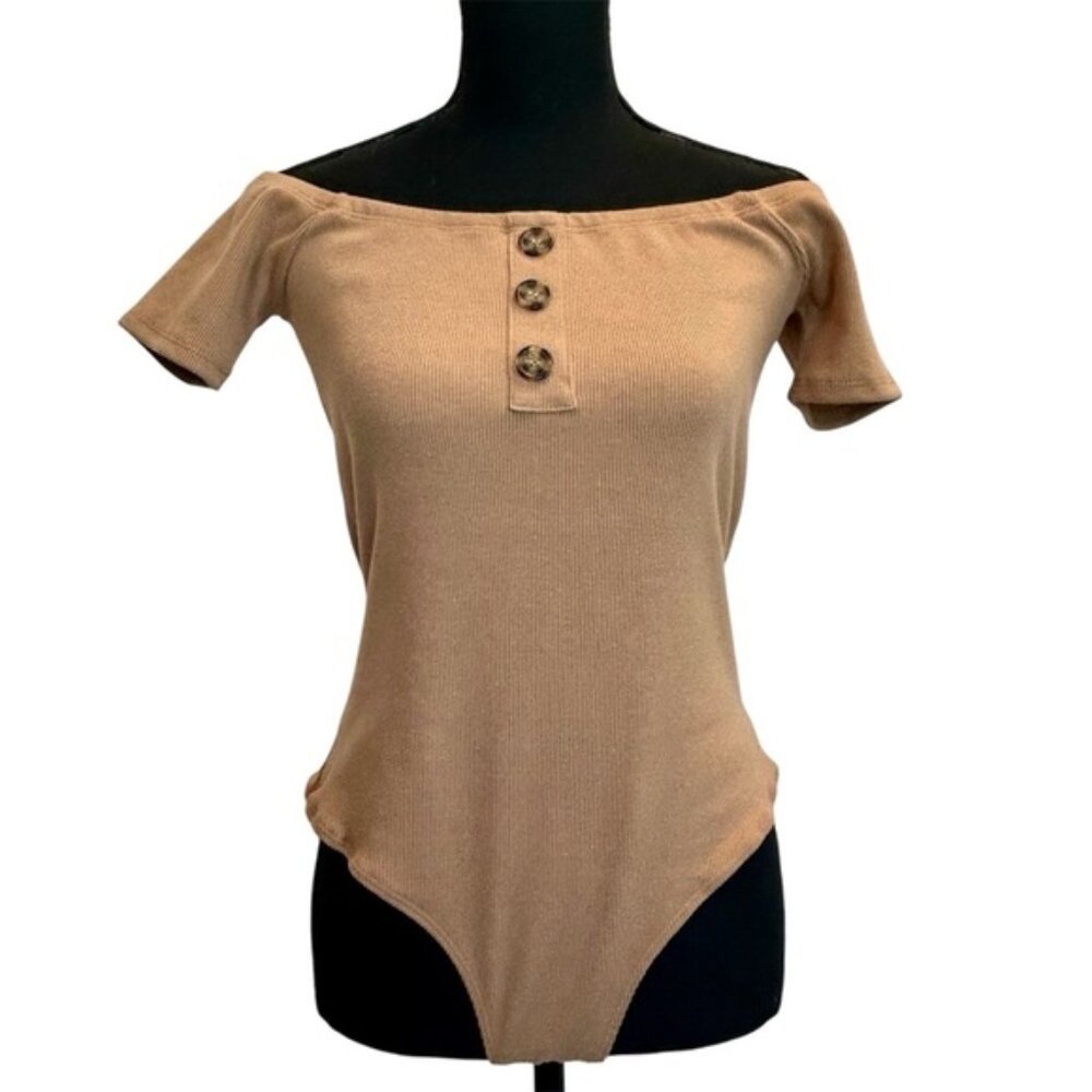 Streetwear Society tan brown ribbed short sleeve off the shoulder bodysuit Sz L